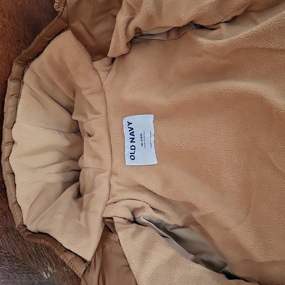 Boy's puffer coat. - Picture 5 of 5